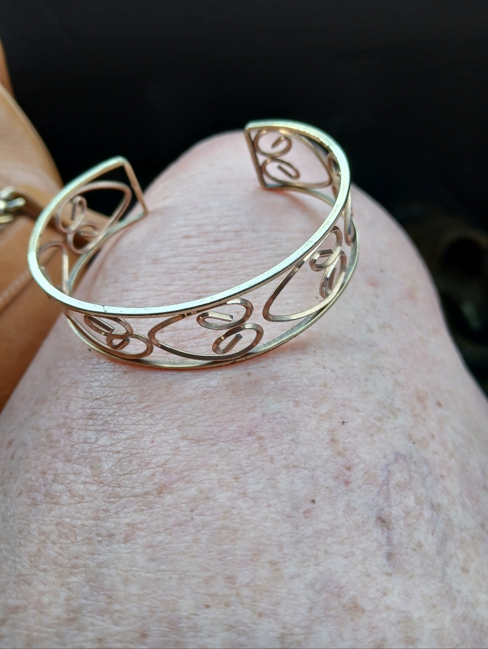 Vintage Krementz Heart Bangle Bracelet